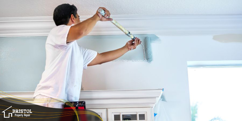 Building painter at work